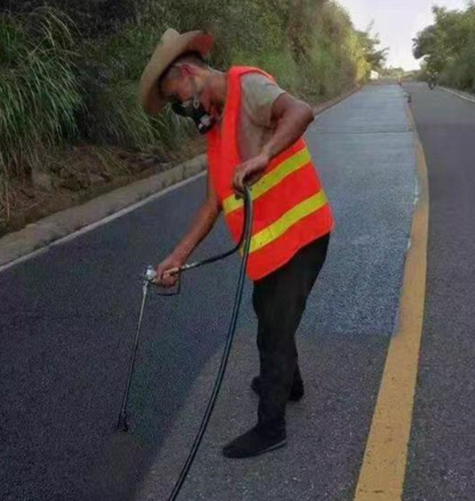 红河路面喷涂翻新彩色步道施工方案